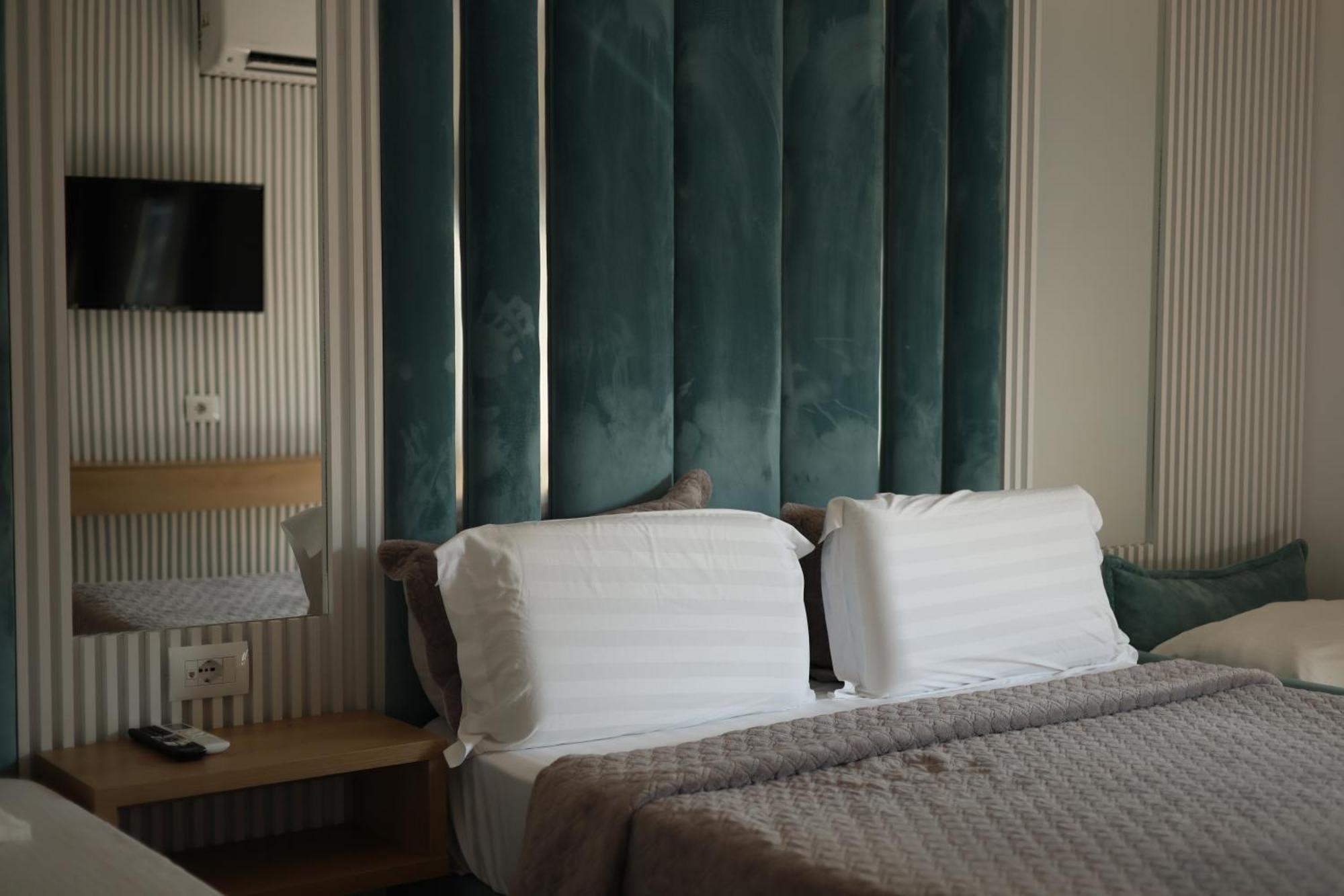 Hotel Ilio Boutique 4*